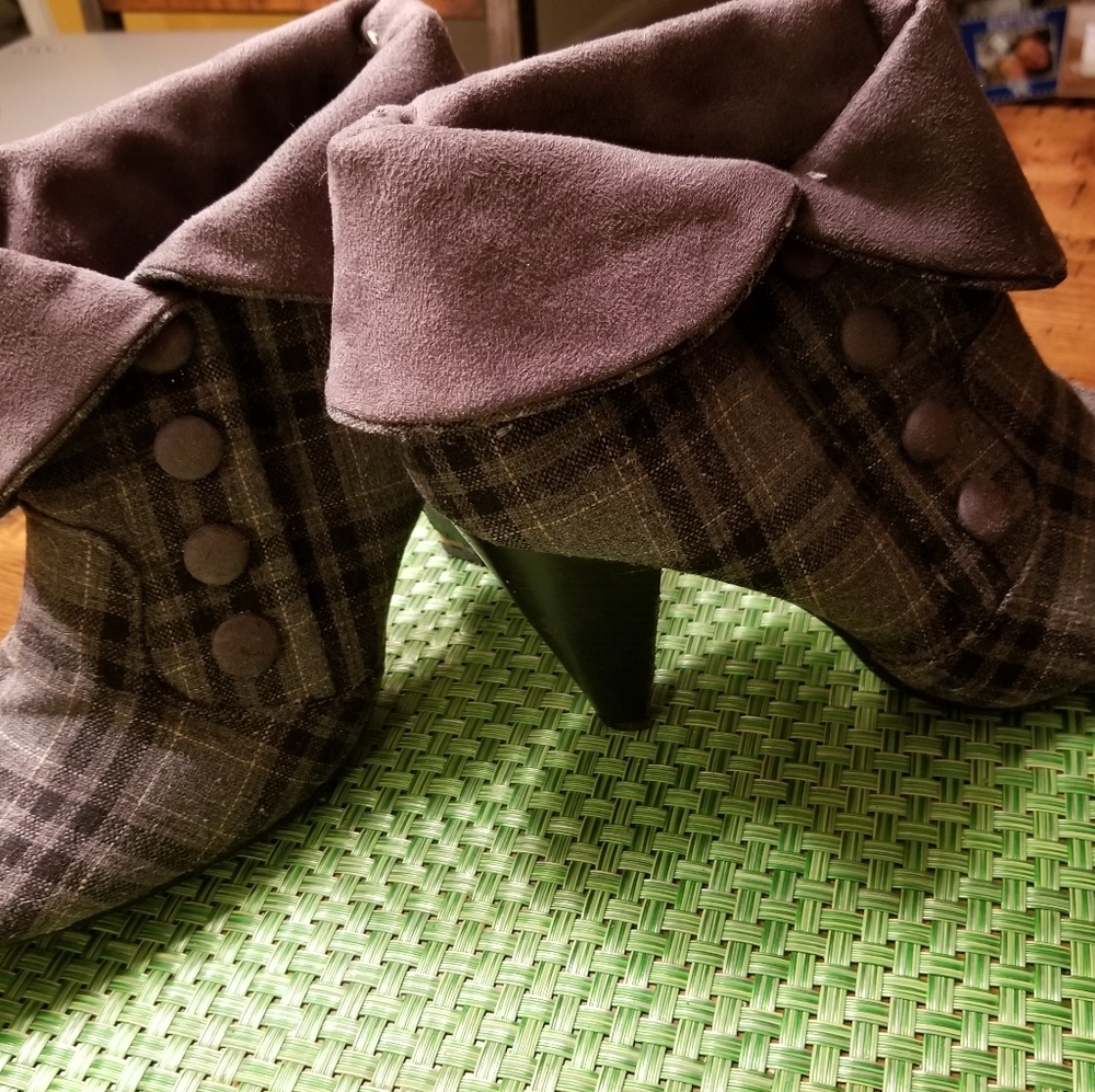 Diba Grey Plaid Ankle Boots